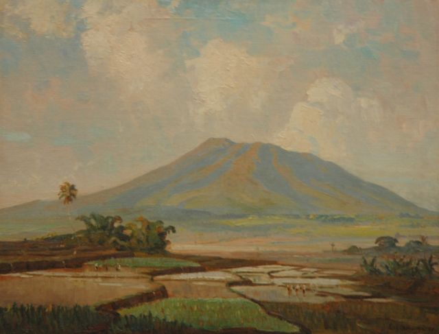 Dezentjé E.  | Arbeiders in de rijstvelden aan de voet van een vulkaan, olieverf op doek op board 46,9 x 60,5 cm, gesigneerd r.o. en gedateerd '28